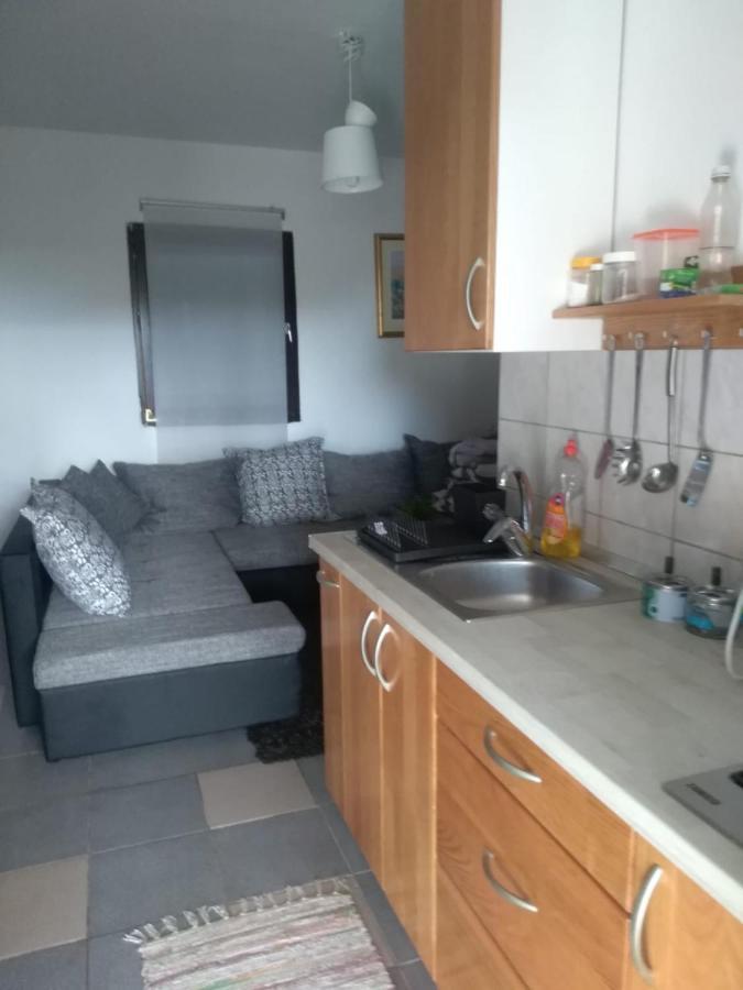 Apartmani Bellevue Vir Exterior foto